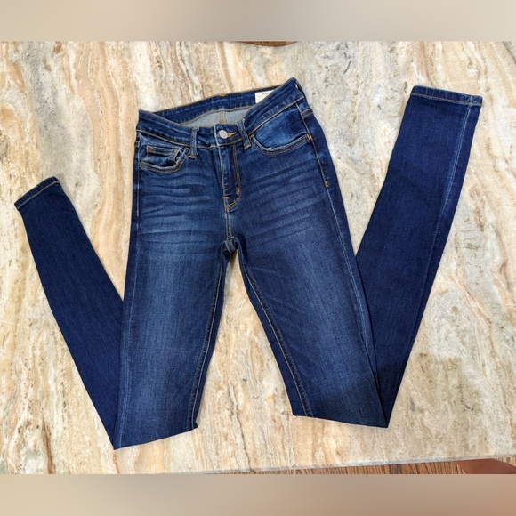 Women’s BRIDGE BY GLY Mid Rise Skinny Stretch Jean- dark wash. Size 25/35 - Picture 2 of 6